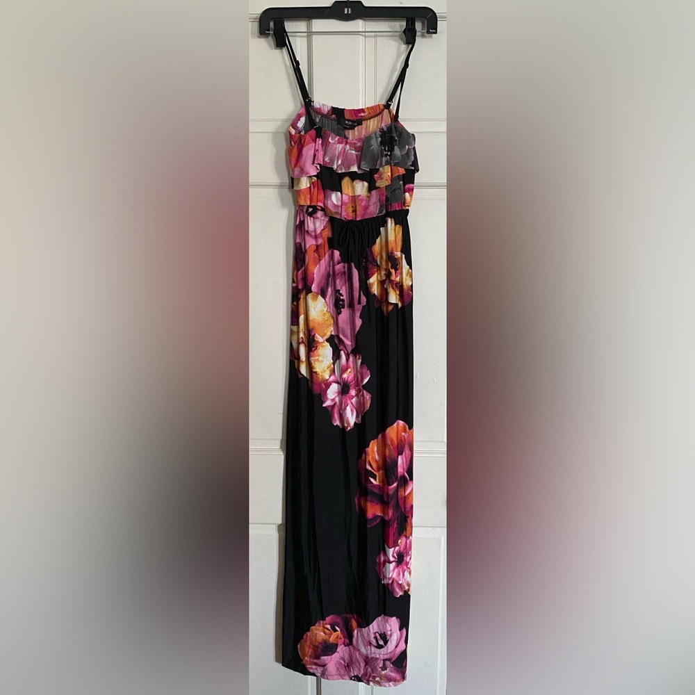 Floral Ruffle Maxi Dress - Picture 3 of 6